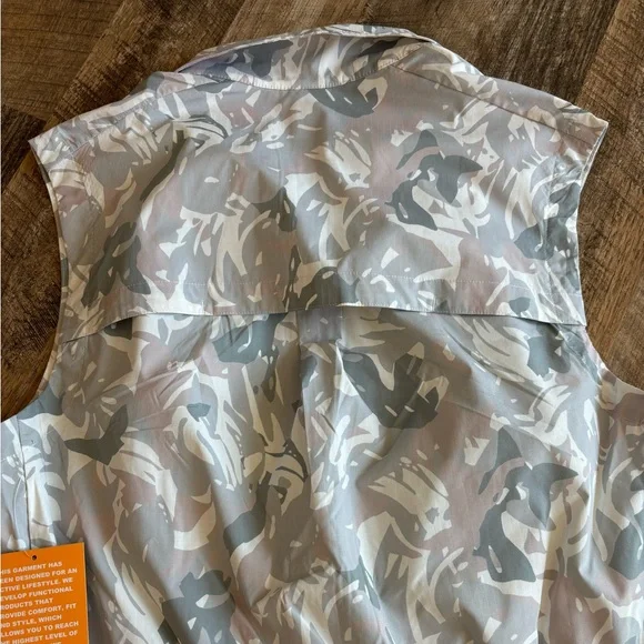 Avia Women's Athletic Vest Size Medium - Picture 6 of 8